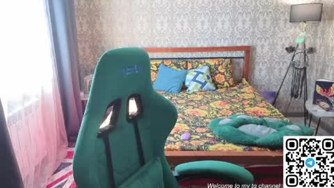 Snapshot of lill_mary chatting on 05-15-26, 04:08 Maria online show from 05-15-26, 04:08