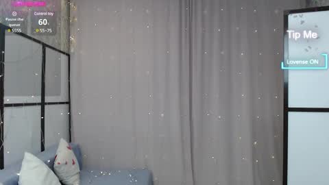 Lillian online show from 02-12-25, 07:44