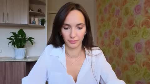 Snapshot of lillian_clark7 chatting on 10-11-25, 10:47 Lillian online show from 10-11-25, 10:47