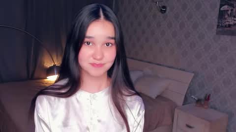 Snapshot of lilliecelina chatting on 11-30-25, 10:03 Celina Lillie online show from 11-30-25, 10:03