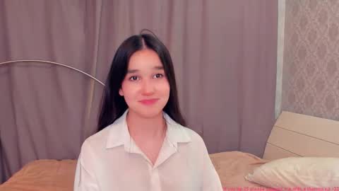 Snapshot of lilliecelina chatting on 12-19-25, 09:22 Celina Lillie online show from 12-19-25, 09:22