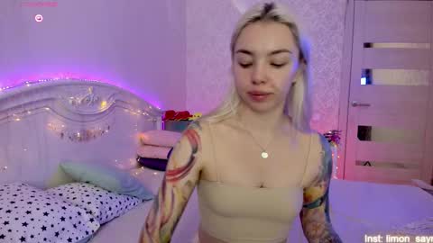 LilliMoore online show from 09-16-25, 12:00