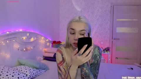 LilliMoore online show from 09-17-25, 11:50