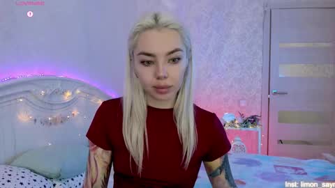 LilliMoore online show from 10-29-25, 11:39