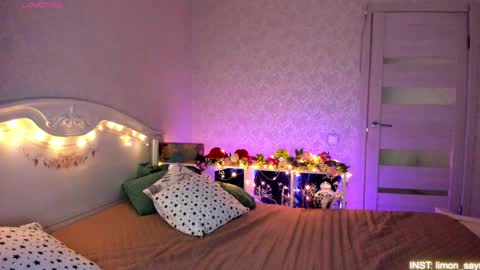 LilliMoore online show from 04-19-26, 11:40