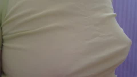 Snapshot of lillkit chatting on 04-09-26, 02:11 Lilu online show from 04-09-26, 02:11