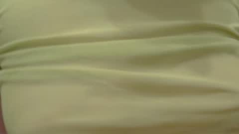 Snapshot of lillkit chatting on 04-10-26, 10:14 Lilu online show from 04-10-26, 10:14