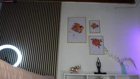 Sofia online show from 09-17-25, 12:51