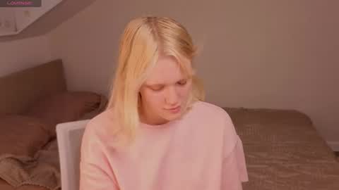 Lily online show from 07-19-26, 01:09