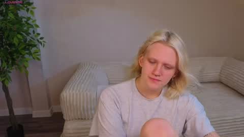 Lily online show from 07-25-26, 01:36