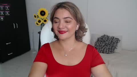 Lilly online show from 02-06-25, 01:32