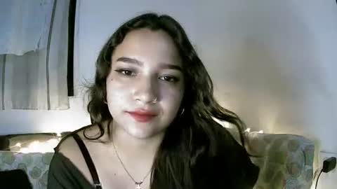 Snapshot of lilly_ocean22 chatting on 11-05-25, 06:02 Sey - Lilly online show from 11-05-25, 06:02