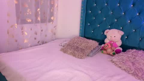 Lilly Peach online show from 04-26-26, 04:10