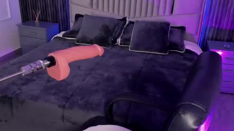 Lilly Ortiz online show from 02-25-25, 12:14