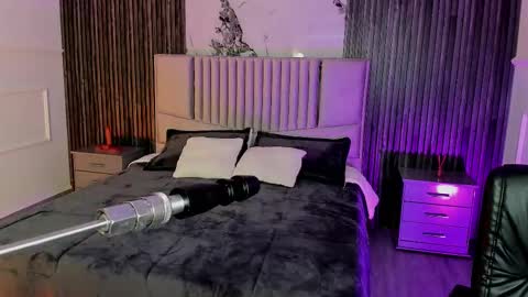 Snapshot of lillyortiz_ chatting on 09-19-25, 08:20 Lilly Ortiz online show from 09-19-25, 08:20