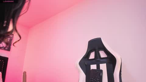 Lilly online show from 10-16-25, 01:12