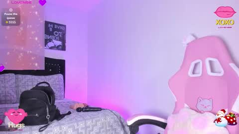 Snapshot of lillypalmer chatting on 12-05-25, 11:19 Lilly online show from 12-05-25, 11:19