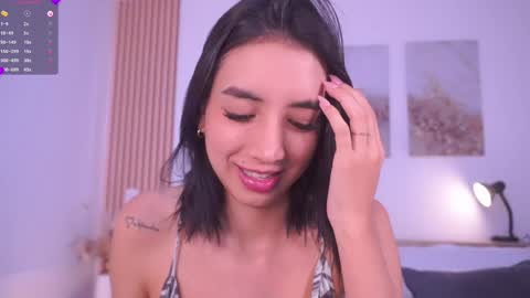 Lilly Thompson  online show from 01-12-25, 09:29