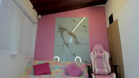 lillyy16 online show from 02-11-26, 11:04