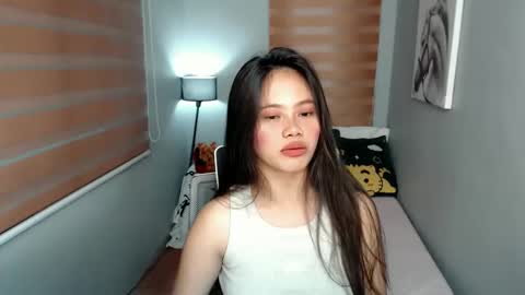 Snapshot of lilsweet_marie chatting on 12-19-24, 11:39 Lilsweet marie online show from 12-19-24, 11:39