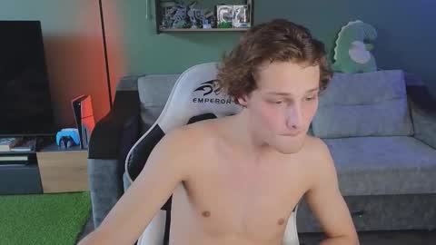 Snapshot of lilteddyboy chatting on 10-10-25, 11:53 lilteddyboy online show from 10-10-25, 11:53