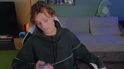 Snapshot of lilteddyboy chatting on 10-14-25, 03:02 lilteddyboy online show from 10-14-25, 03:02