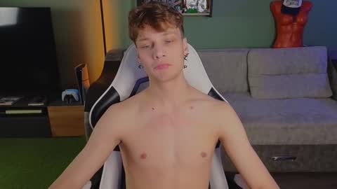 Snapshot of lilteddyboy chatting on 10-29-25, 01:46 lilteddyboy online show from 10-29-25, 01:46