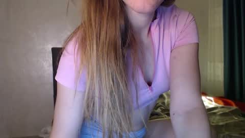 Snapshot of liltightbabe chatting on 10-10-25, 11:48 liltightbabe online show from 10-10-25, 11:48
