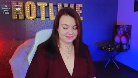 Snapshot of lilumytrend chatting on 02-09-25, 06:11 Lilu online show from 02-09-25, 06:11