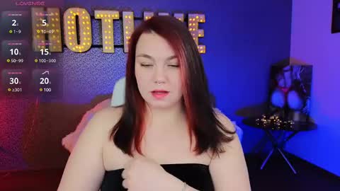 Snapshot of lilumytrend chatting on 02-13-25, 12:21 Lilu online show from 02-13-25, 12:21