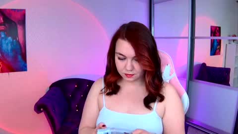 Snapshot of lilumytrend chatting on 02-15-25, 12:22 Lilu online show from 02-15-25, 12:22