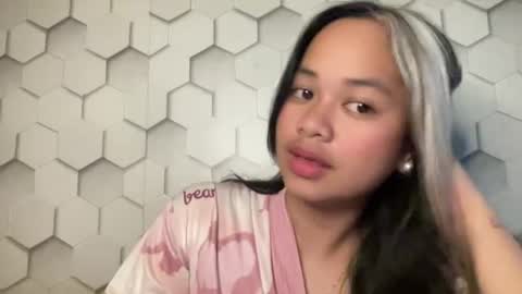lilvixenbaby24 online show from 07-16-26, 12:55