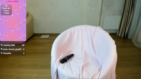 Snapshot of lily__love chatting on 12-05-24, 04:23 LILY online show from 12-05-24, 04:23