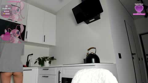 Snapshot of lily__love chatting on 01-21-25, 07:04 LILY online show from 01-21-25, 07:04