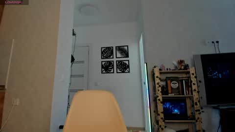 LILY online show from 07-07-26, 08:18