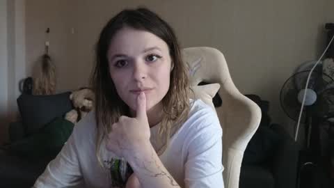 lily_and_jake online show from 11-09-25, 08:12