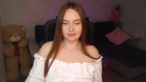 lily_baker_ online show from 05-21-26, 07:59
