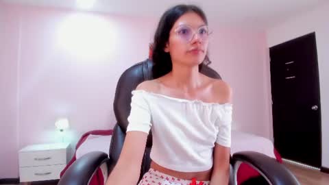 lily_bloom__ online show from 07-28-26, 03:21