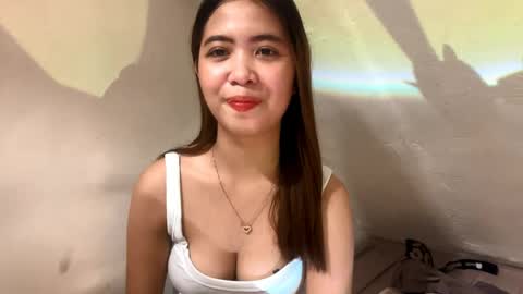 lily_blush_ online show from 04-28-26, 07:13