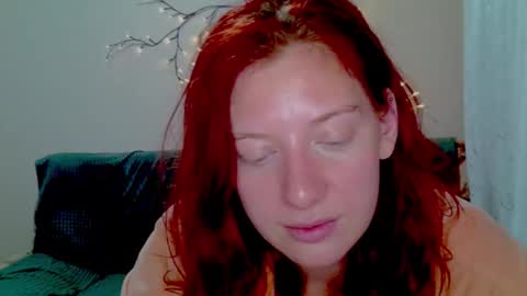 lily_ember online show from 02-08-26, 06:55