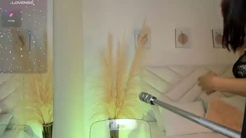   online show from 02-10-25, 05:09