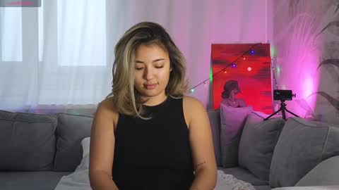 Snapshot of lily_foster_ chatting on 01-10-25, 06:20 Lily online show from 01-10-25, 06:20