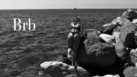 Snapshot of lily_foster_ chatting on 01-17-25, 05:53 Lily online show from 01-17-25, 05:53