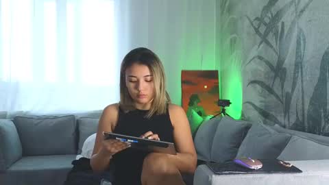 Snapshot of lily_foster_ chatting on 02-12-25, 08:59 Lily online show from 02-12-25, 08:59