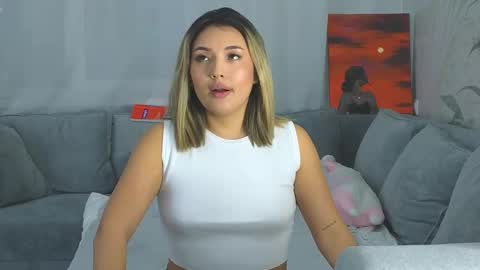 Snapshot of lily_foster_ chatting on 02-20-25, 03:41 Lily online show from 02-20-25, 03:41