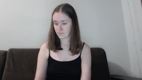 lily_love_x online show from 11-09-25, 11:03