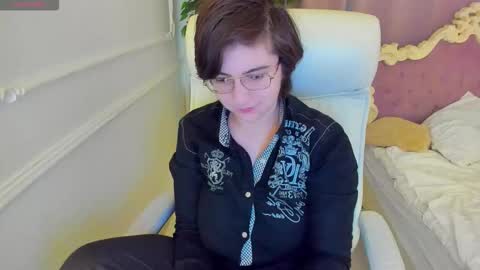 Lily online show from 03-16-26, 07:56