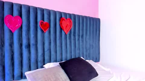 Lily Miiller online show from 02-18-25, 08:36