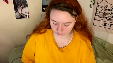 Snapshot of lily_shamy chatting on 12-09-24, 10:00 Alice online show from 12-09-24, 10:00