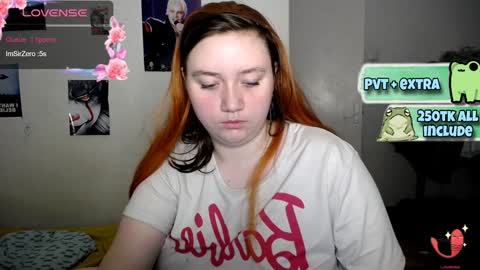 Snapshot of lily_shamy chatting on 01-12-25, 08:03 Alice online show from 01-12-25, 08:03